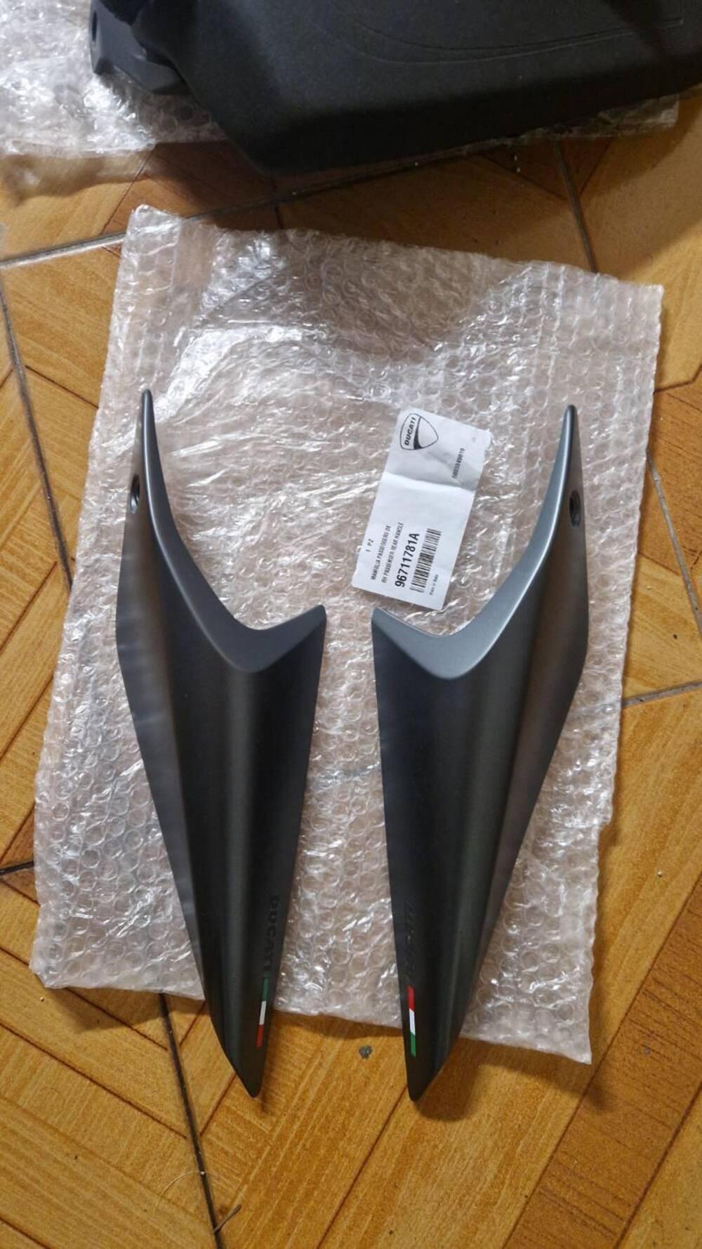 Ducati Monster 937 + (2021 - 25) (12)