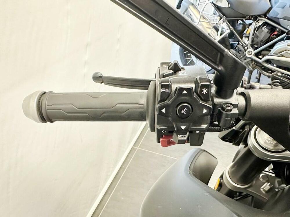 CFMOTO 800NK Sport (2023 - 26) (8)