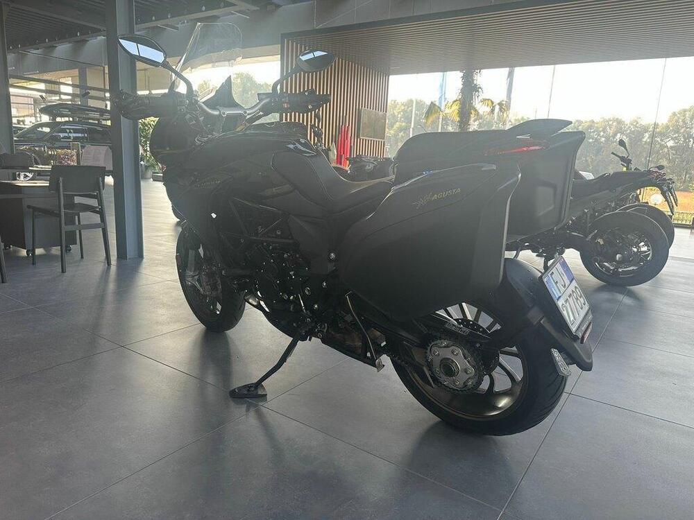 MV Agusta Turismo Veloce 800 Lusso (2021 - 23) (9)