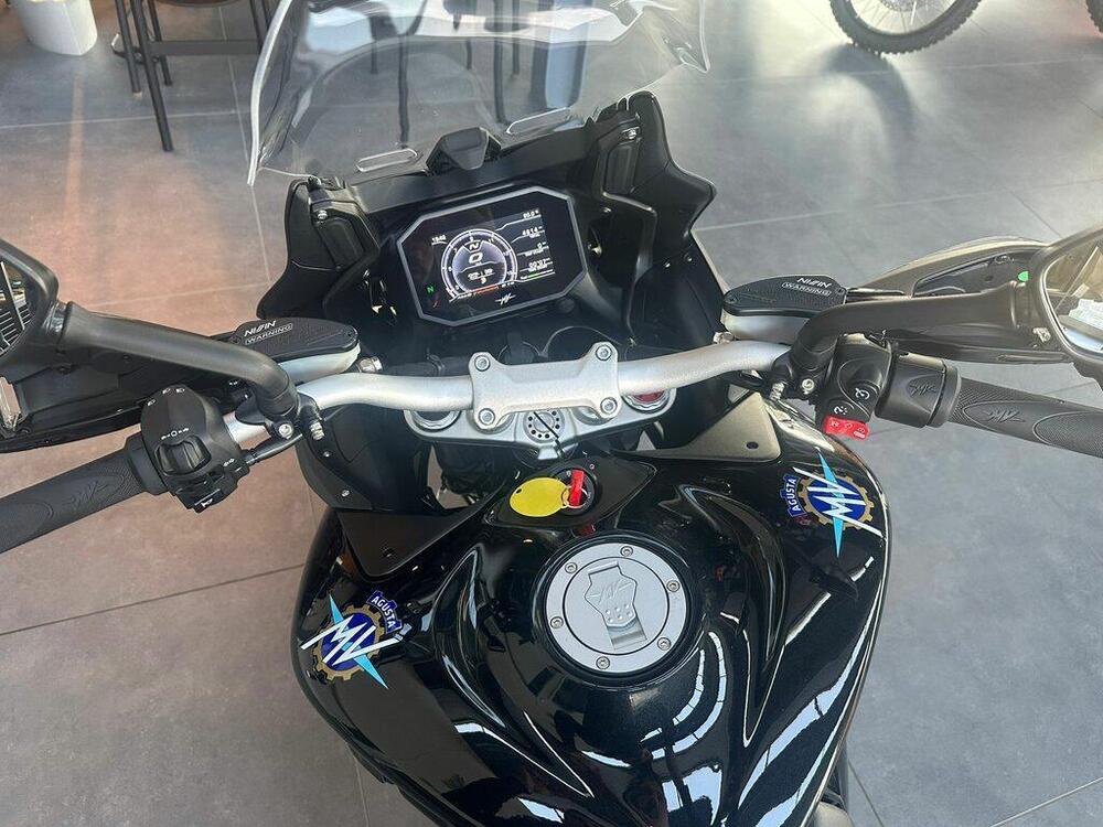 MV Agusta Turismo Veloce 800 Lusso (2021 - 23) (12)