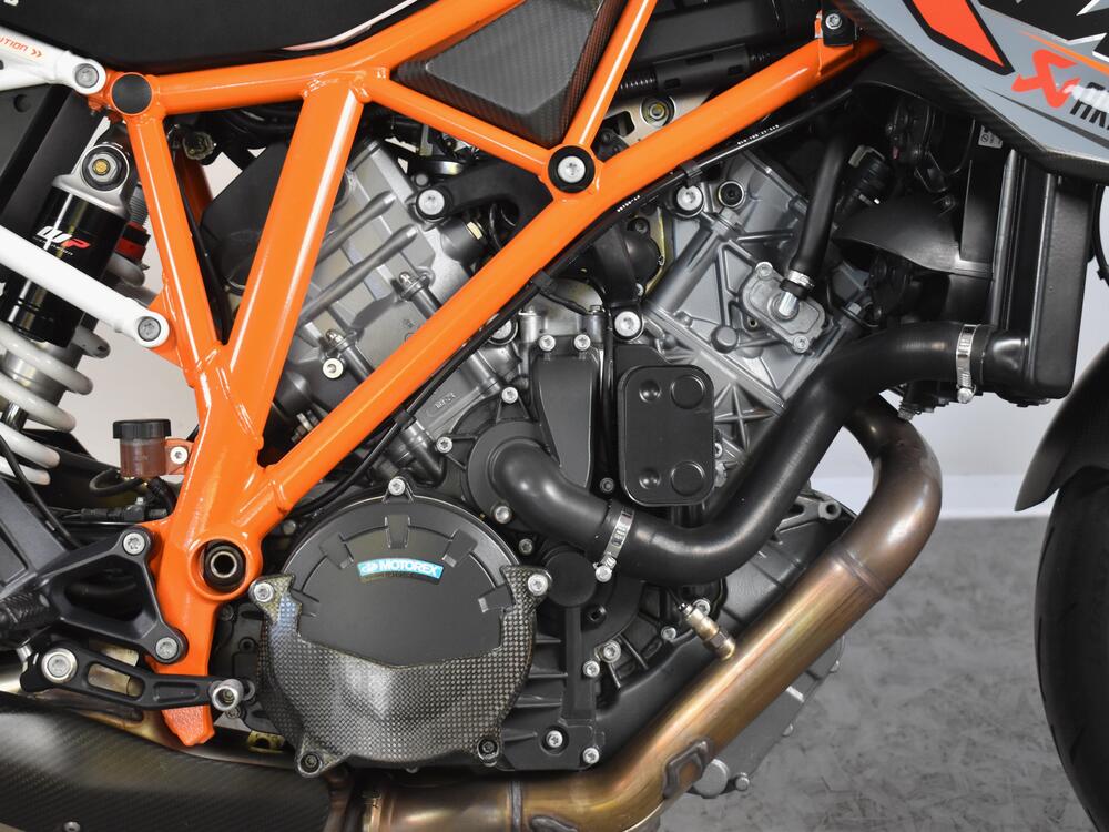 KTM 1290 Super Duke R SE ABS (2016) (10)