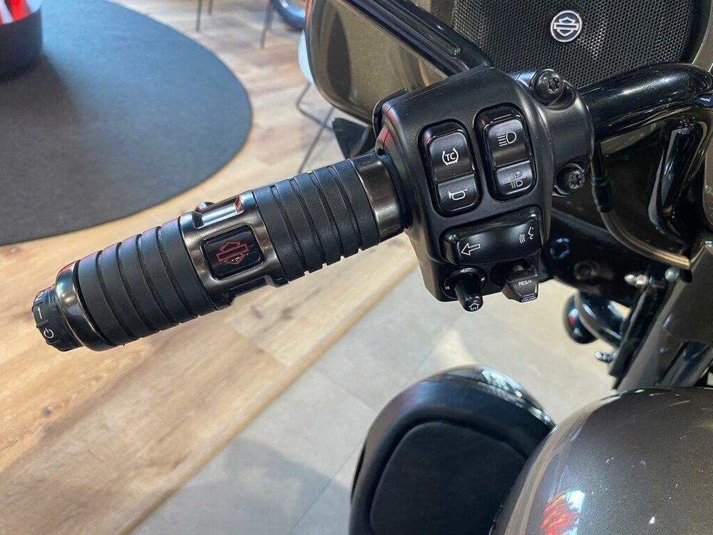 Harley-Davidson 117 Limited (2021) - FLHTKSE (9)