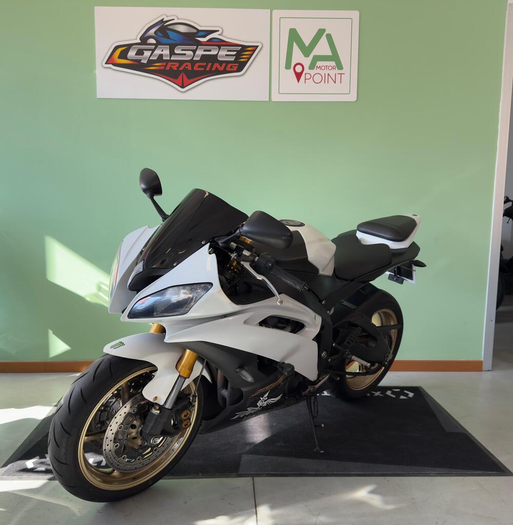 Yamaha YZF R6 (2010 - 16) (4)