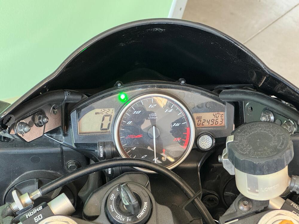 Yamaha YZF R6 (2010 - 16) (8)