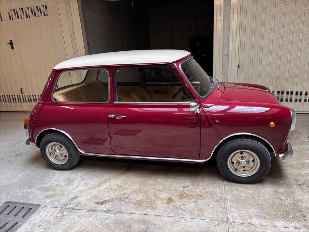 Innocenti Mini Cooper 1.000 Vetrone d'epoca a Milano (4)
