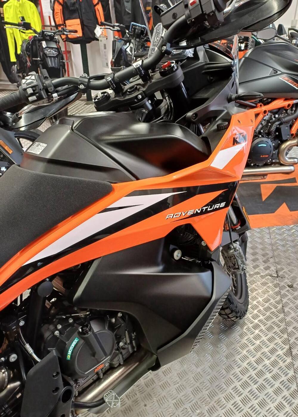 KTM 890 Adventure (2023 - 26) (2)