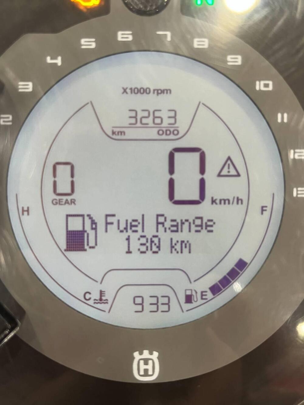 Husqvarna Svartpilen 401 (2021 - 23) (5)