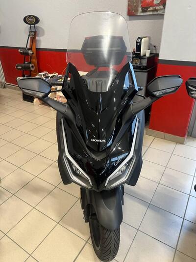 Honda Forza 350 (2022 - 24) usata