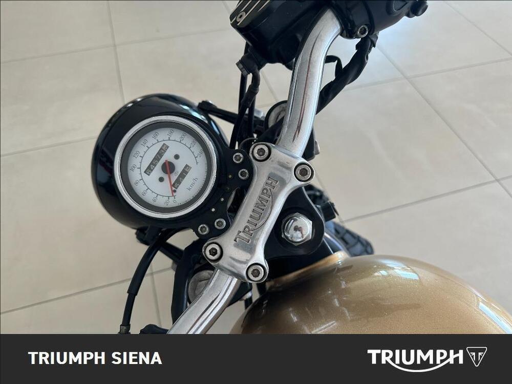 Triumph Bonneville 800 (2000 - 01) (11)