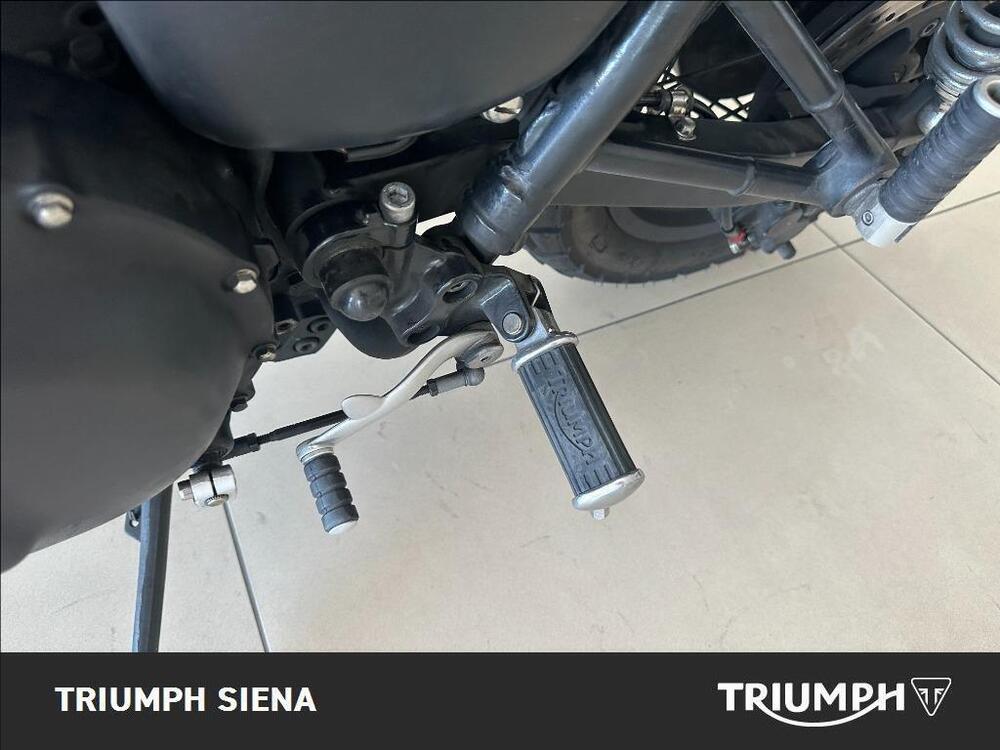 Triumph Bonneville 800 (2000 - 01) (14)