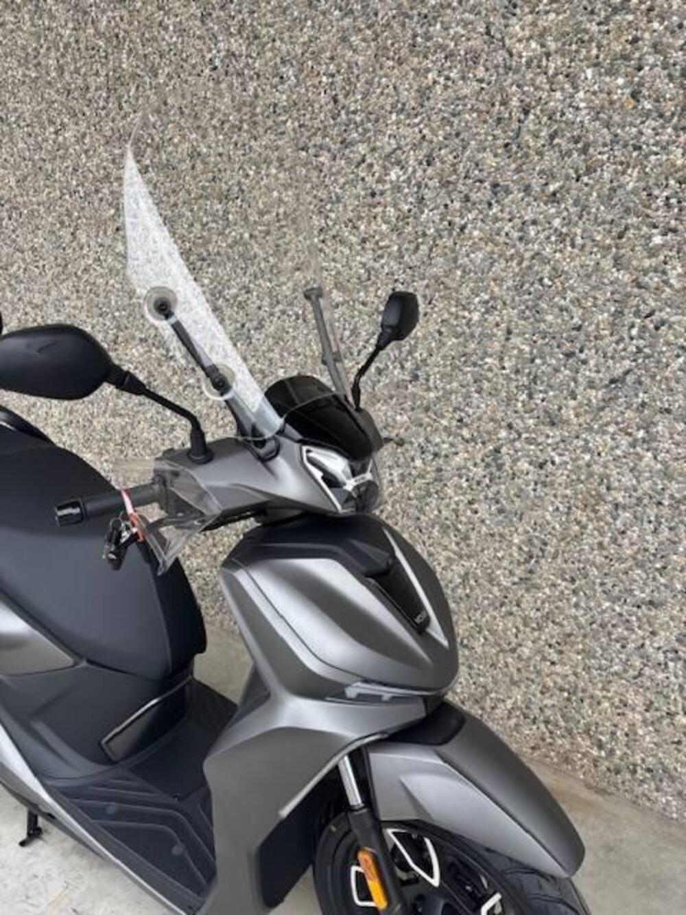 Voge Sfida SR16 125 (2025 - 26) (12)