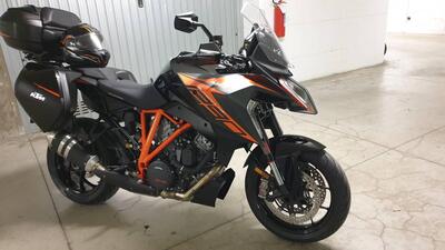 KTM 1290 Super Duke GT (2021) usata