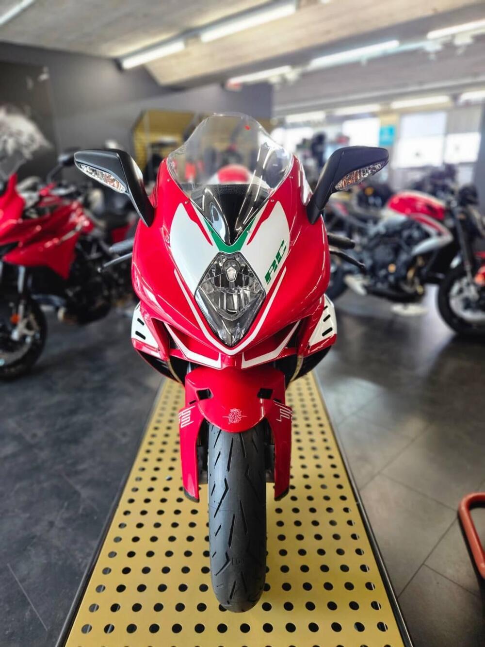 MV Agusta F3 800 RC (2022 - 25) (4)
