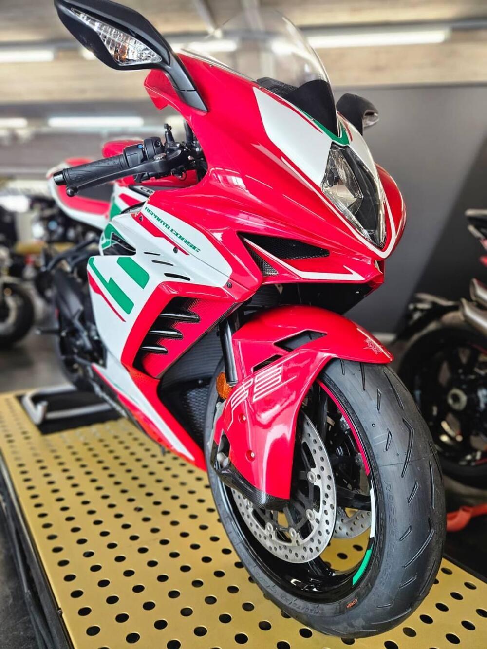 MV Agusta F3 800 RC (2022 - 25) (9)