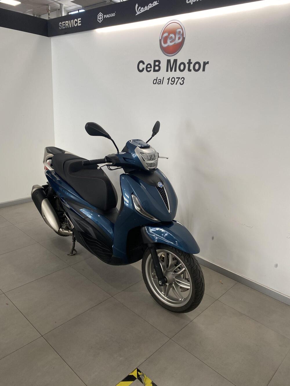 Piaggio Beverly 300 ABS-ASR (2021 - 25) (3)