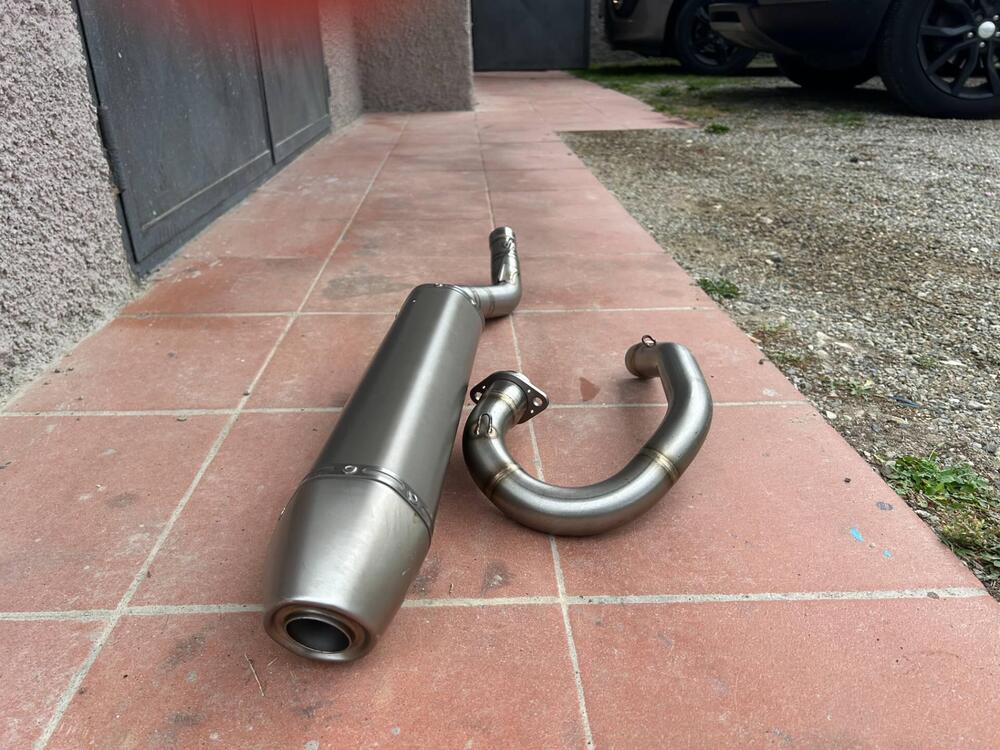 SCARICO HUSQVARNA Akrapovic (4)