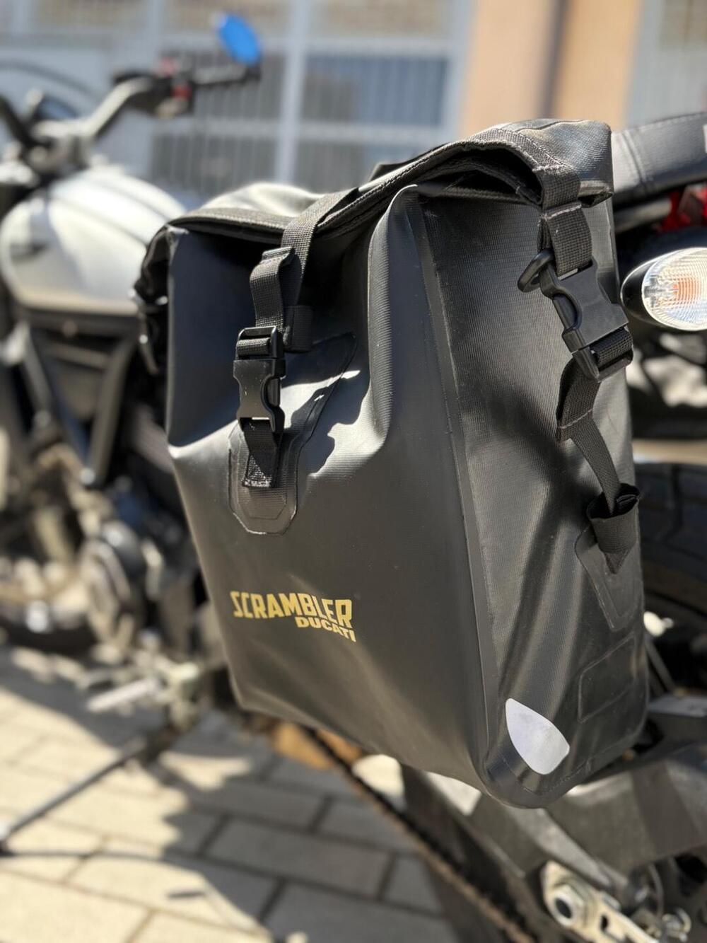 Ducati Scrambler 800 Icon Dark (2021 - 22) (8)