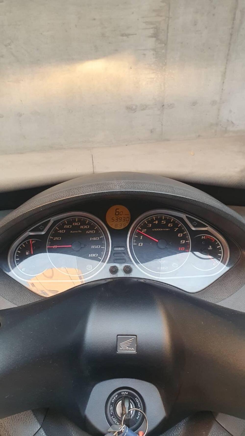 Honda Silver Wing 400 (2006 - 09) (4)