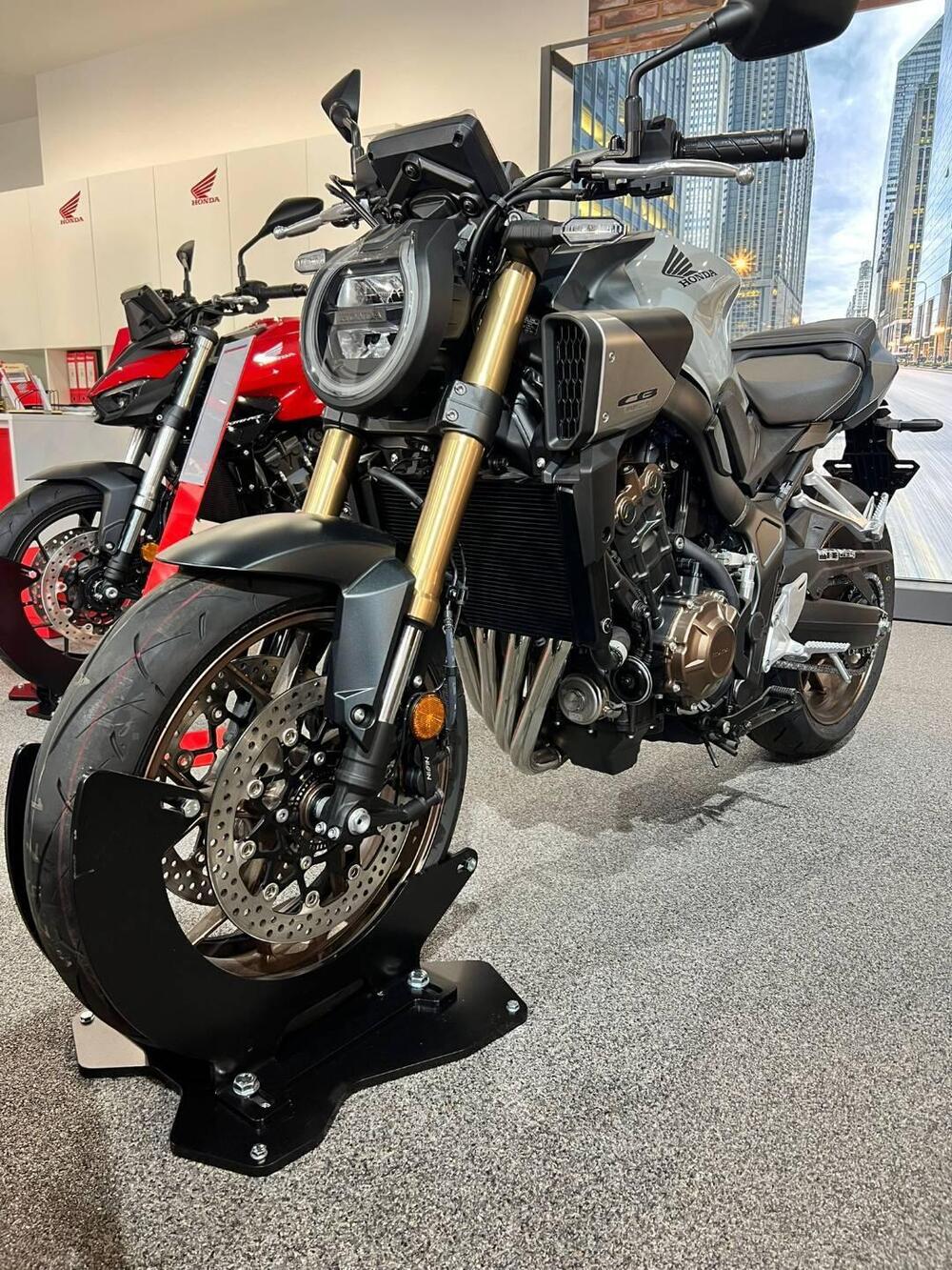 Honda CB 650 R E-Clutch (2024 - 26)