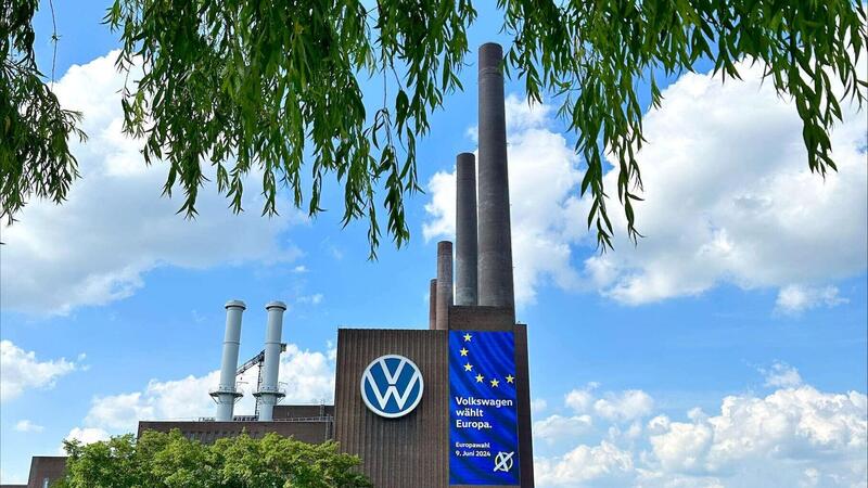 Volkswagen chiede aiuti per l&#039;elettrico mentre taglia 46.500 posti: &quot;Dateci incentivi o affondiamo&quot;