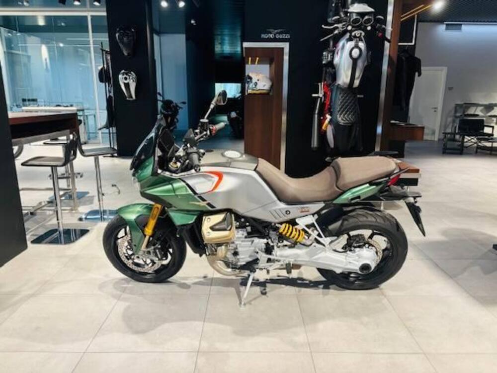 Moto Guzzi V100 Mandello S (2022 - 24) (2)