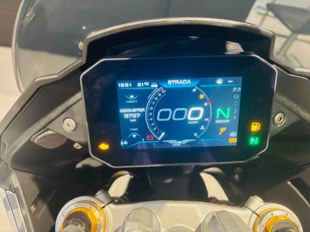 Moto Guzzi V100 Mandello S (2022 - 24) (5)