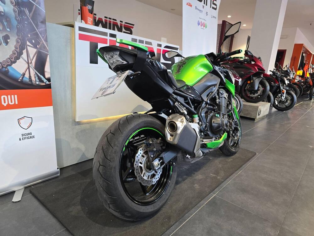 Kawasaki Z 900 A2 (2021 - 24) (9)