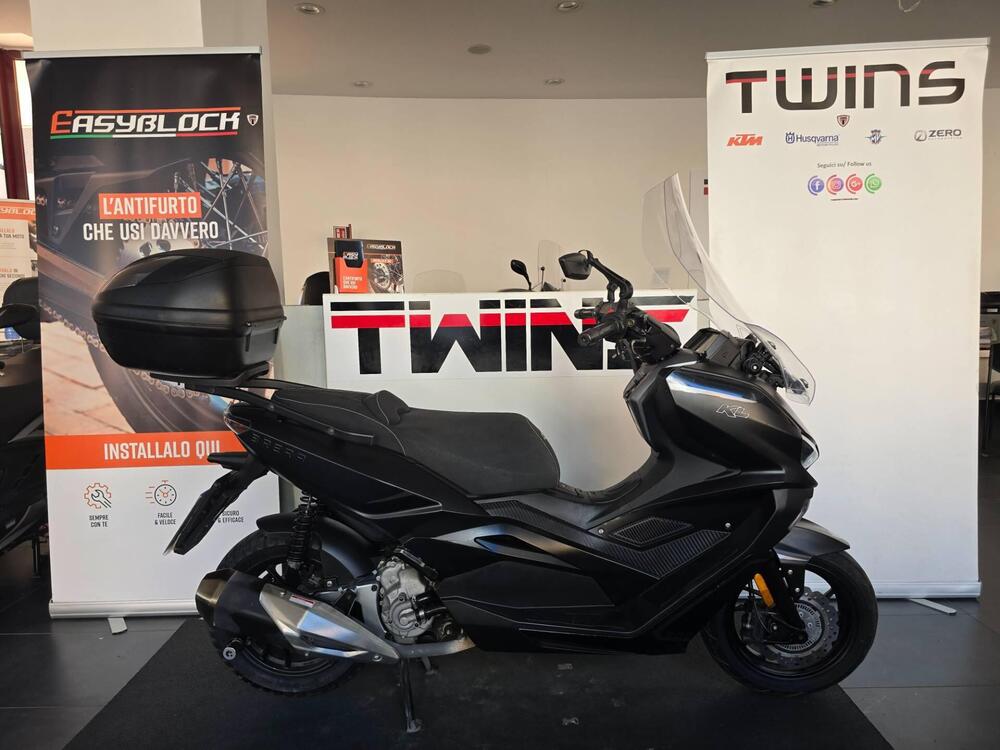 Kl Brera 300 (2022 - 25)