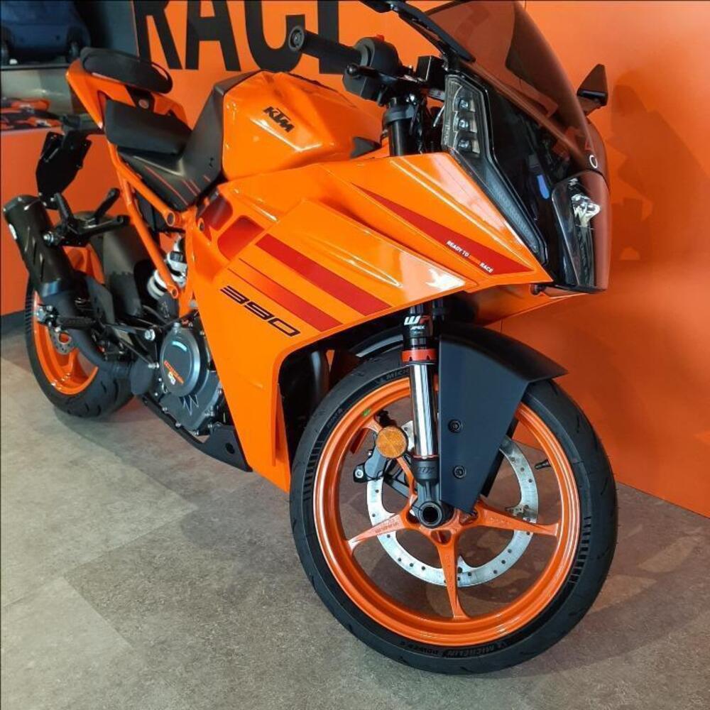 KTM RC 390 (2022 - 25) (2)
