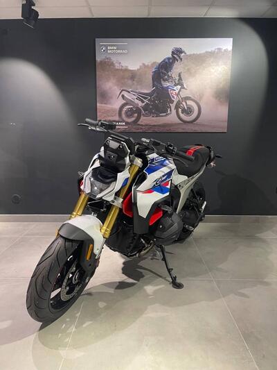 Bmw R 1300 R (2026) nuova