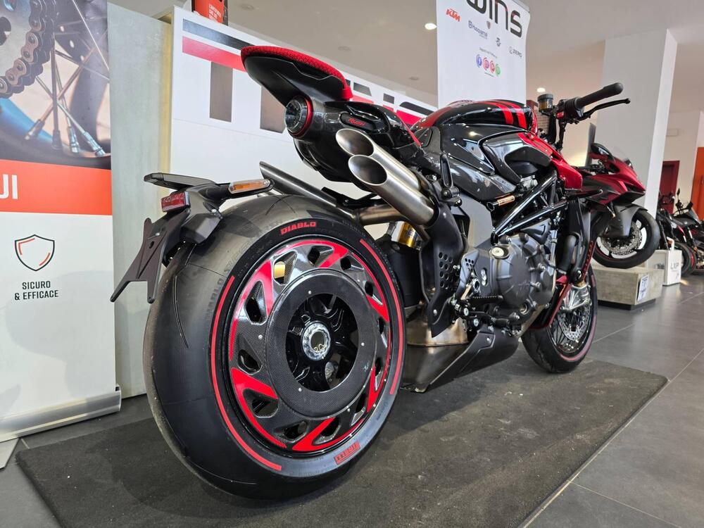 MV Agusta Rush 1000 (2023 - 26) (7)