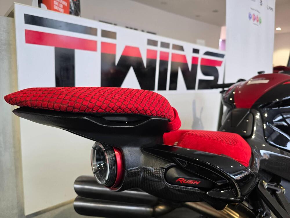 MV Agusta Rush 1000 (2023 - 26) (8)