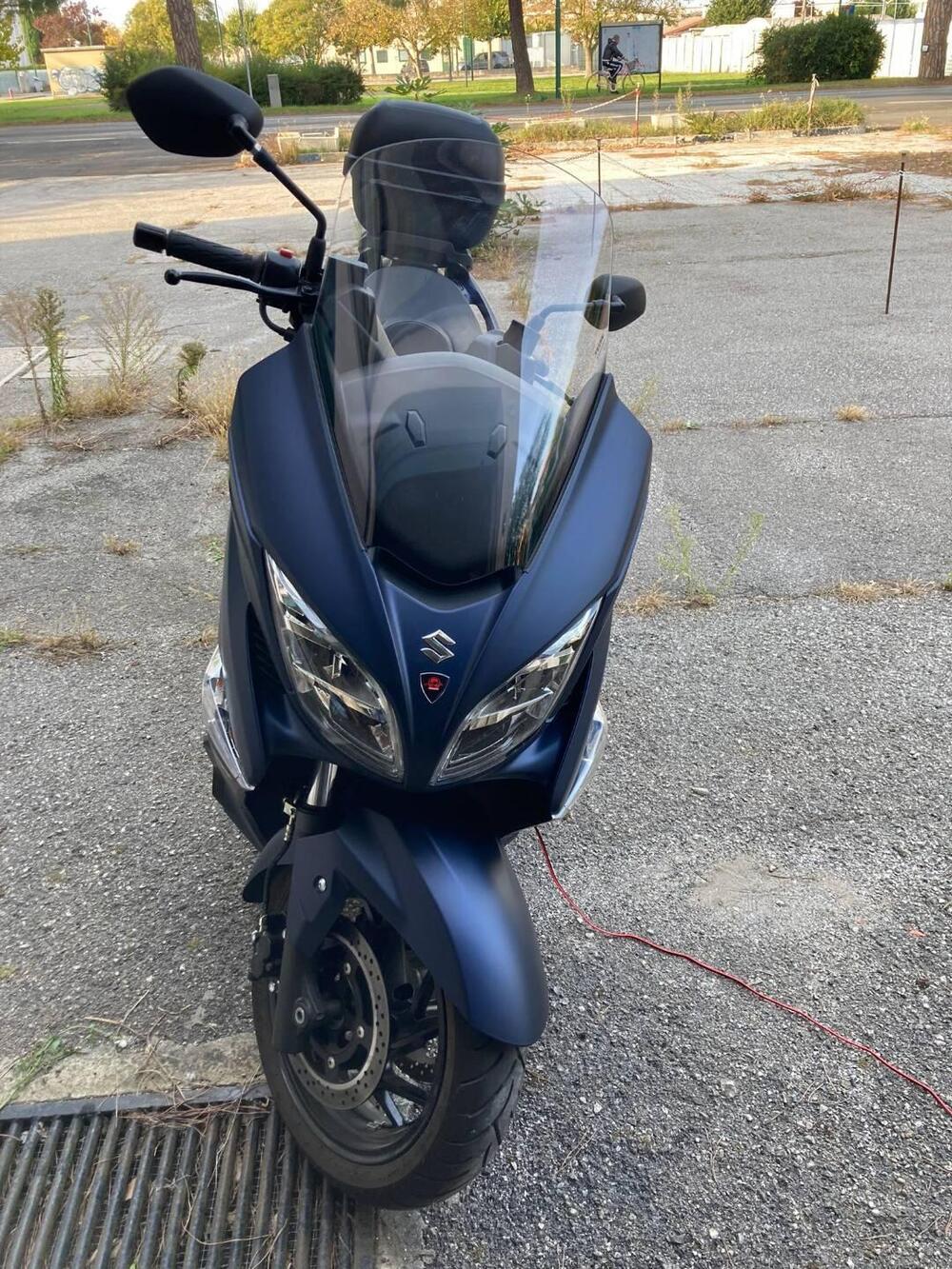 Suzuki Burgman AN 400 (2017 - 20) (2)