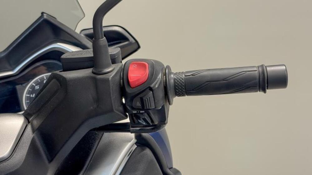 Yamaha X-Max 400 ABS (2017 - 20) (10)