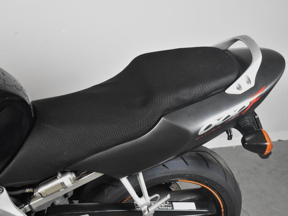 Honda CBR 600 F (1999 - 00) (14)