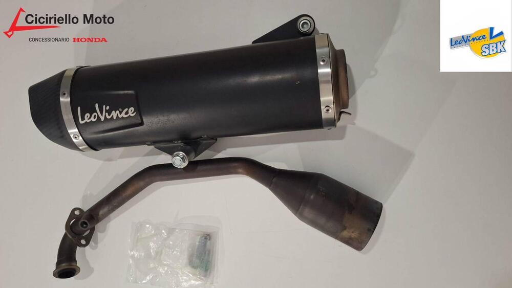 Scarico + Collettore Leovince (2)