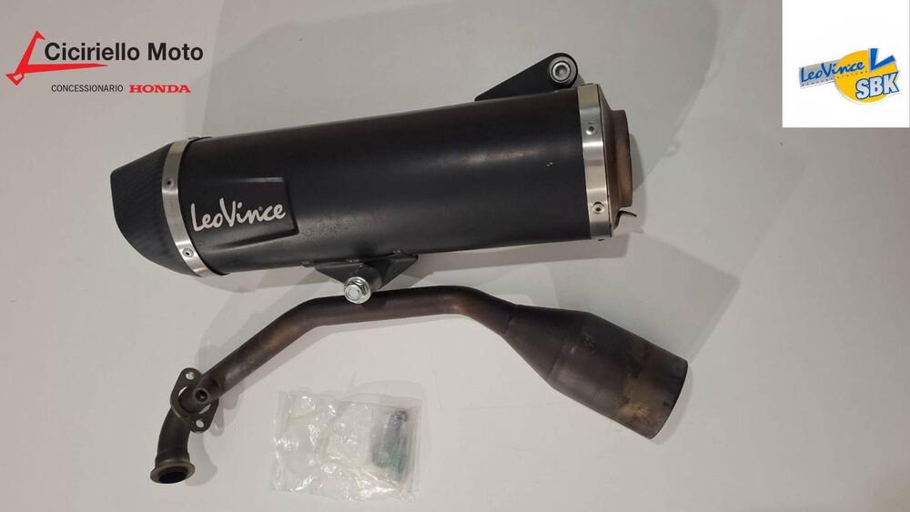 Scarico + Collettore Leovince (6)