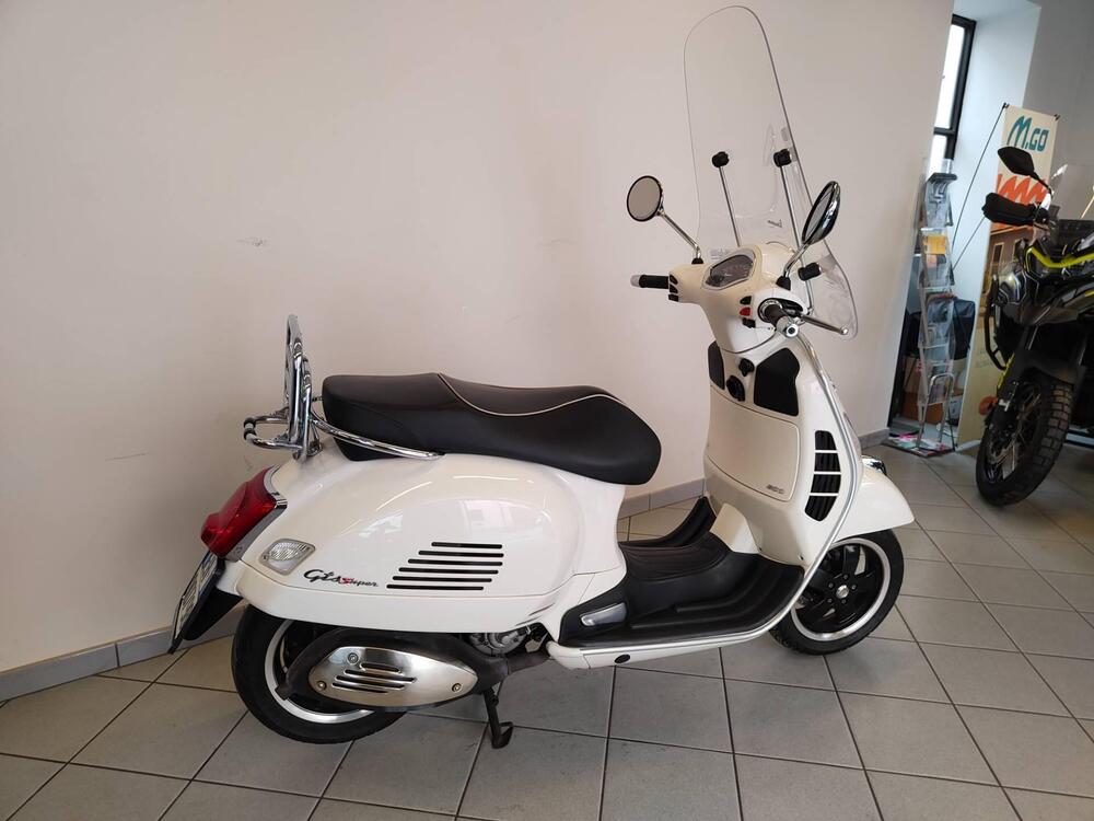 Vespa GTS 300 Super (2017 - 18) (8)