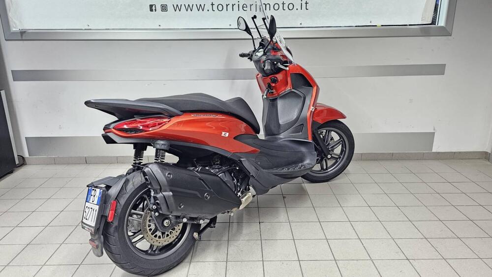 Piaggio Beverly 400 ABS-ASR (2021 - 24) (6)