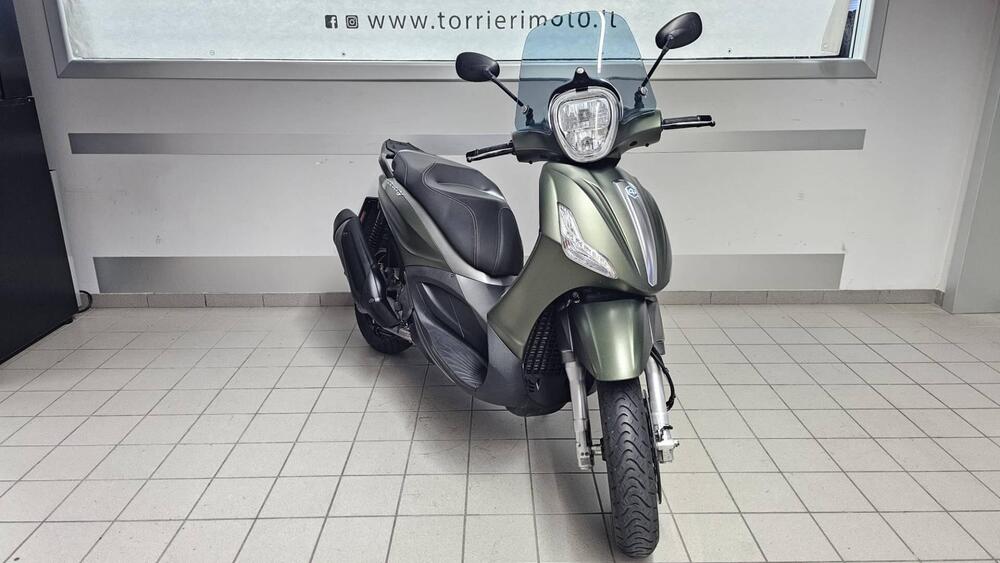 Piaggio Beverly 300 i.e. ABS-ASR (2016 - 20) (2)