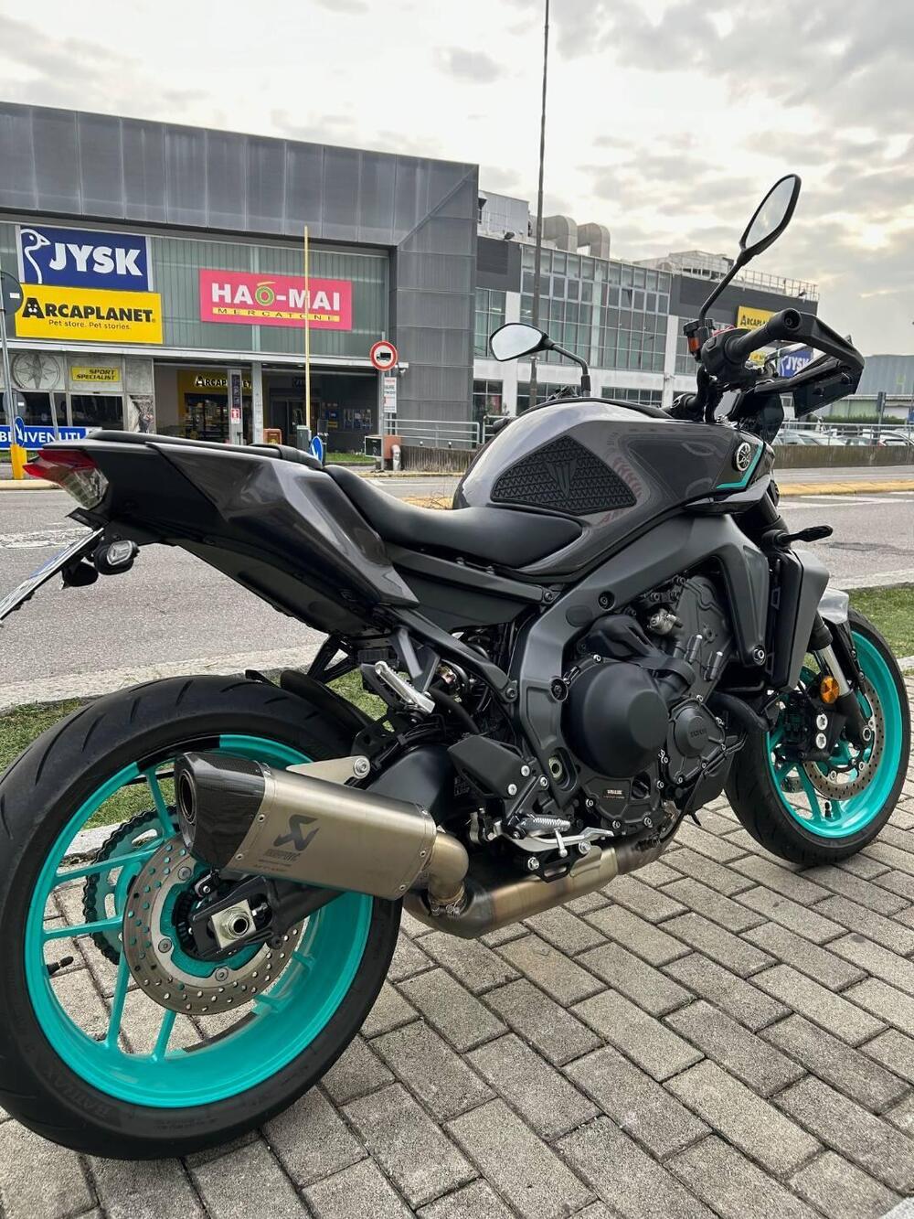 Yamaha MT-09 Y-AMT (2024 - 26) (4)