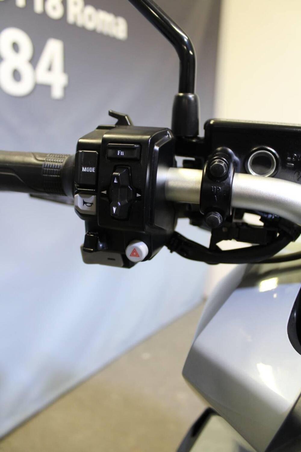 Honda X-ADV 750 DCT (2021 - 24) (10)