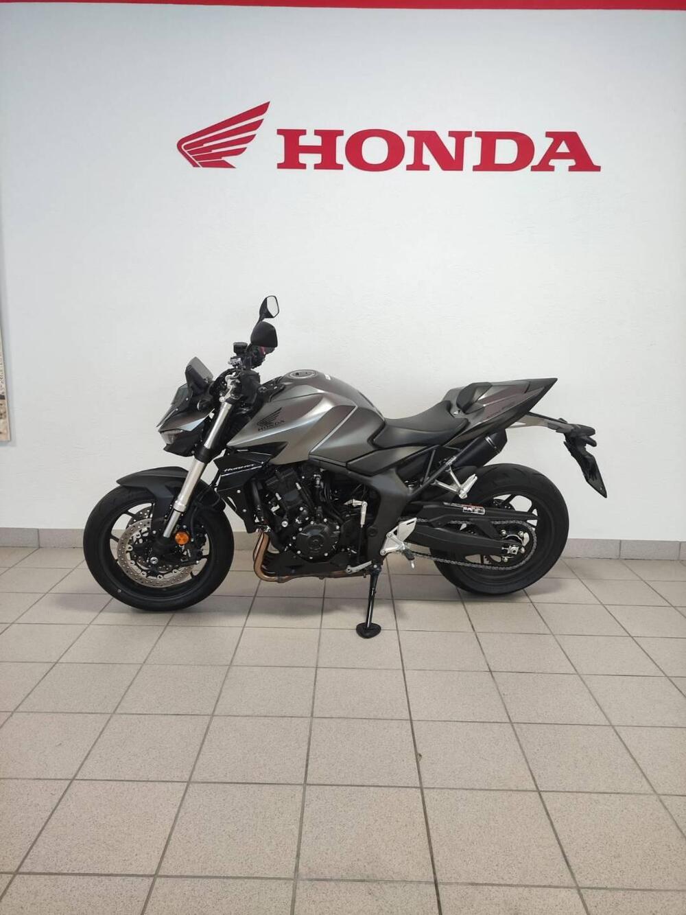 Honda CB 1000 Hornet (2025 - 26) (3)