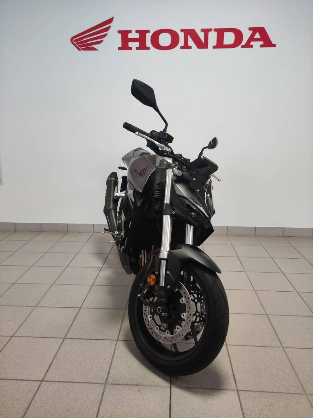 Honda CB 1000 Hornet (2025 - 26) (5)