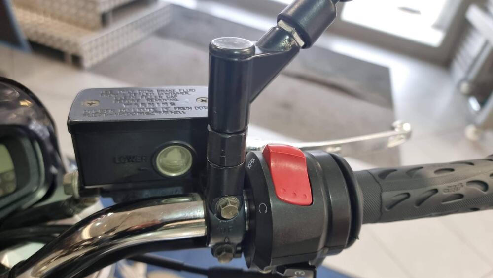 Suzuki GSR 600 (2006 - 11) (6)