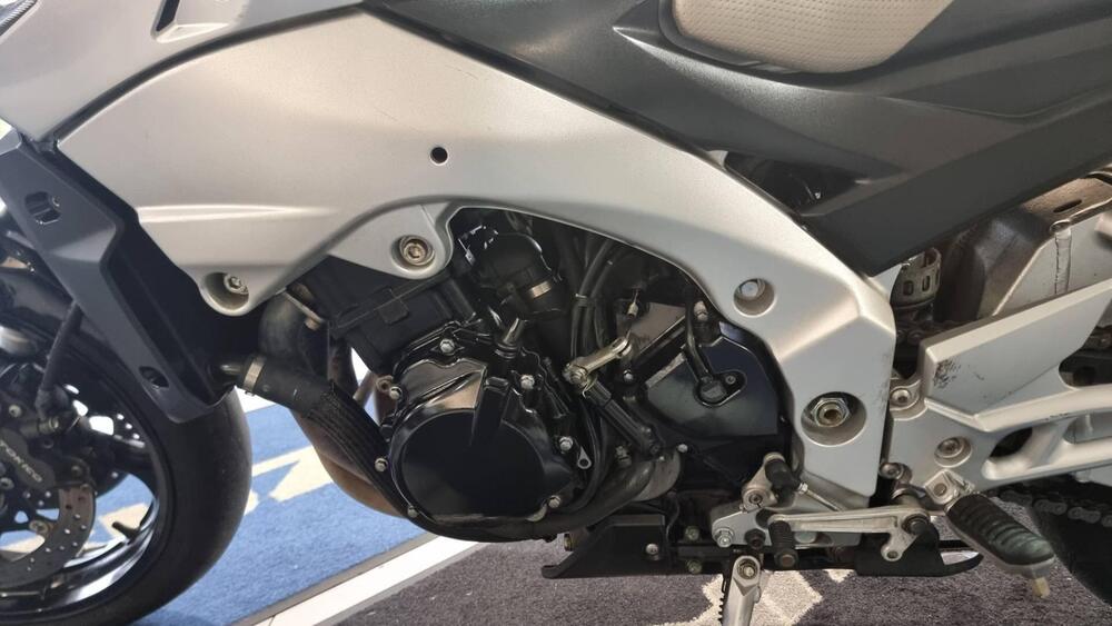 Suzuki GSR 600 (2006 - 11) (18)