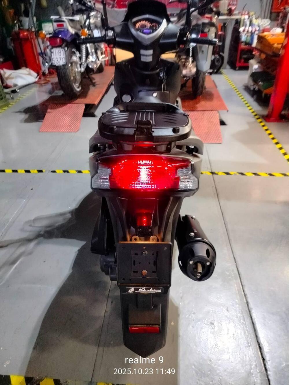 Kymco Agility 50 R16 + (2021 - 26) (18)