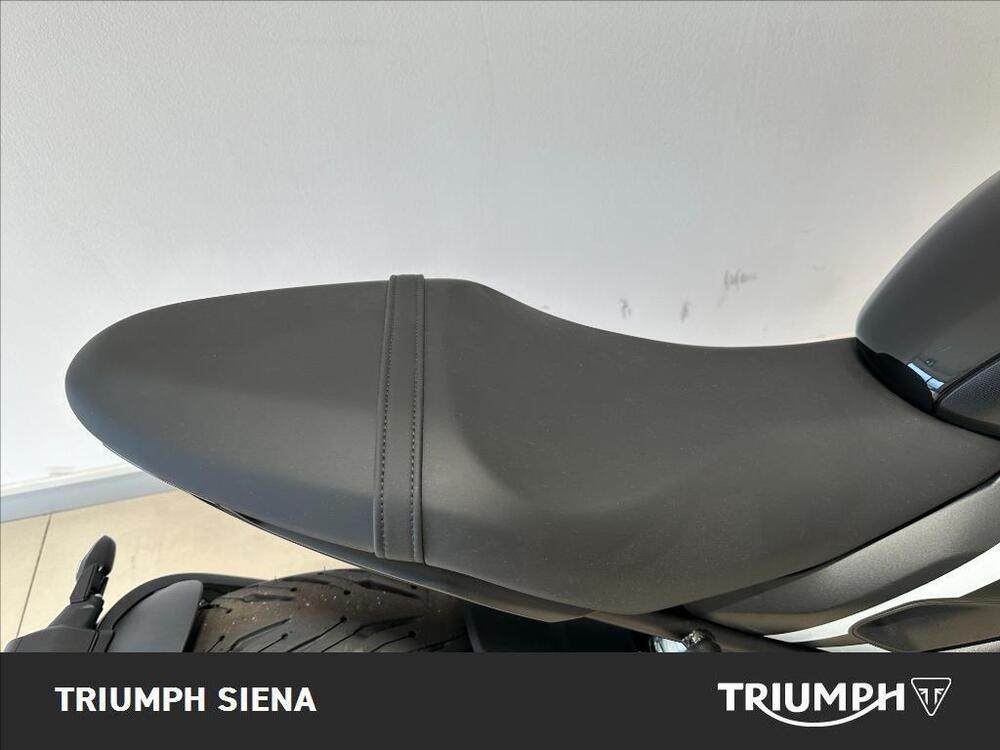 Triumph Trident 660 (2025) (9)