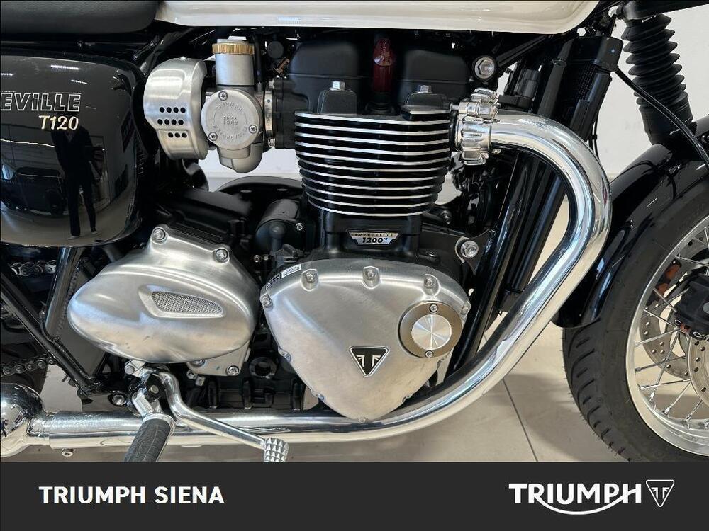 Triumph Bonneville T120 (2021 - 25) (6)