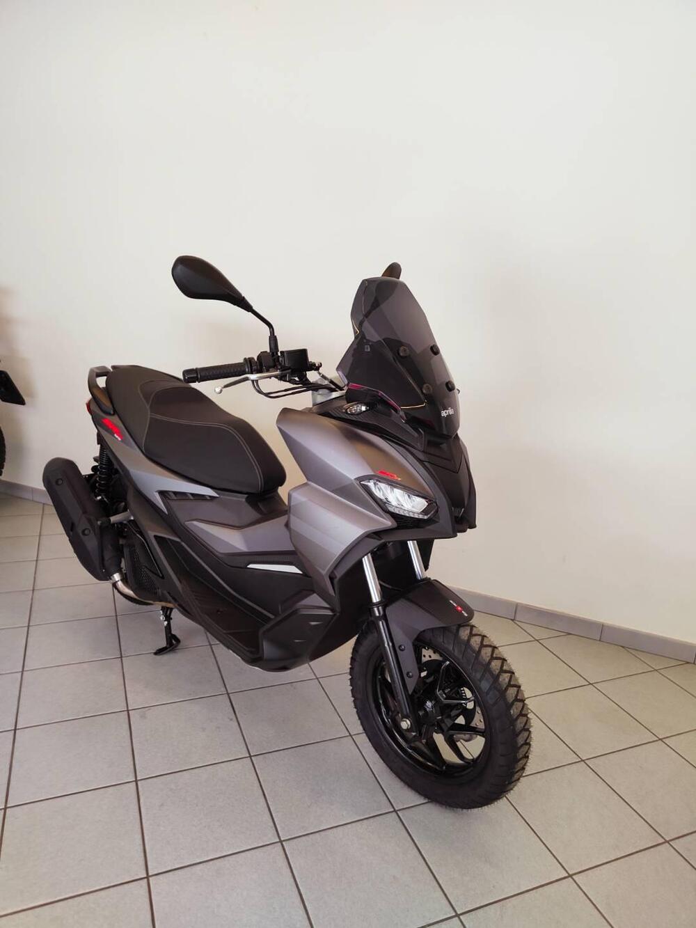 Aprilia SR GT 125 (2025 - 26) (2)